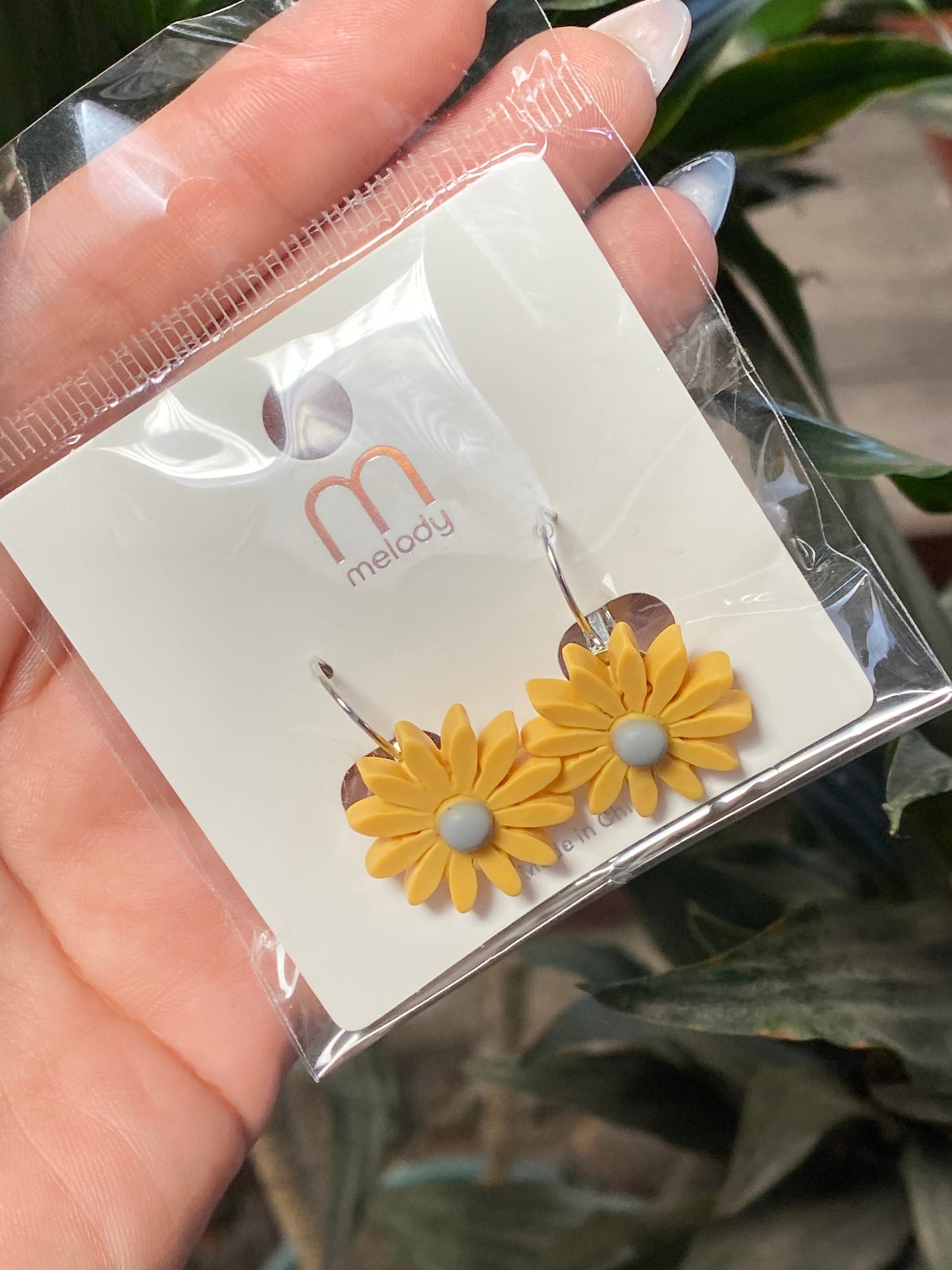 ✨Aretes de Margaritas Naranja - Melody