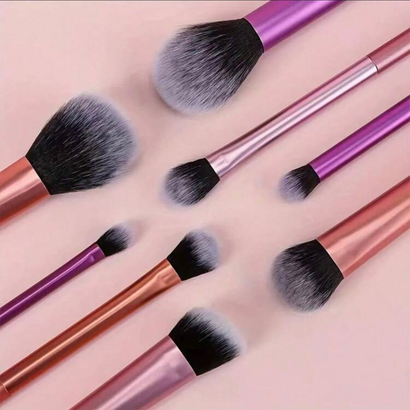 SHEIN - Set de 8 Brochas Multicolor