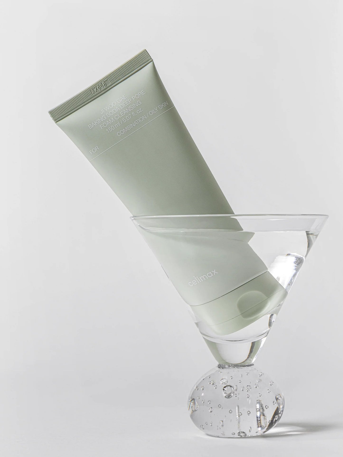 Celimax - Ji Woo Gae Baking Soda Deep Pore Foam Cleansing
