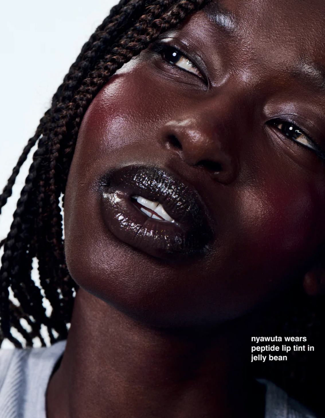 The peptide lip trio **BAJO-PEDIDO**