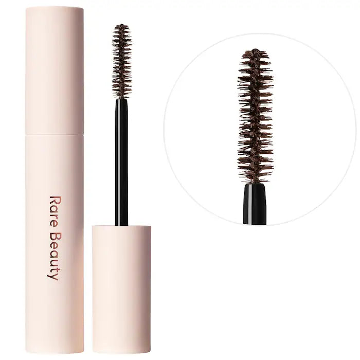 Rare Beauty by Selena Gomez Perfect Strokes Universal Volumizing Mascara **BAJO PEDIDO**