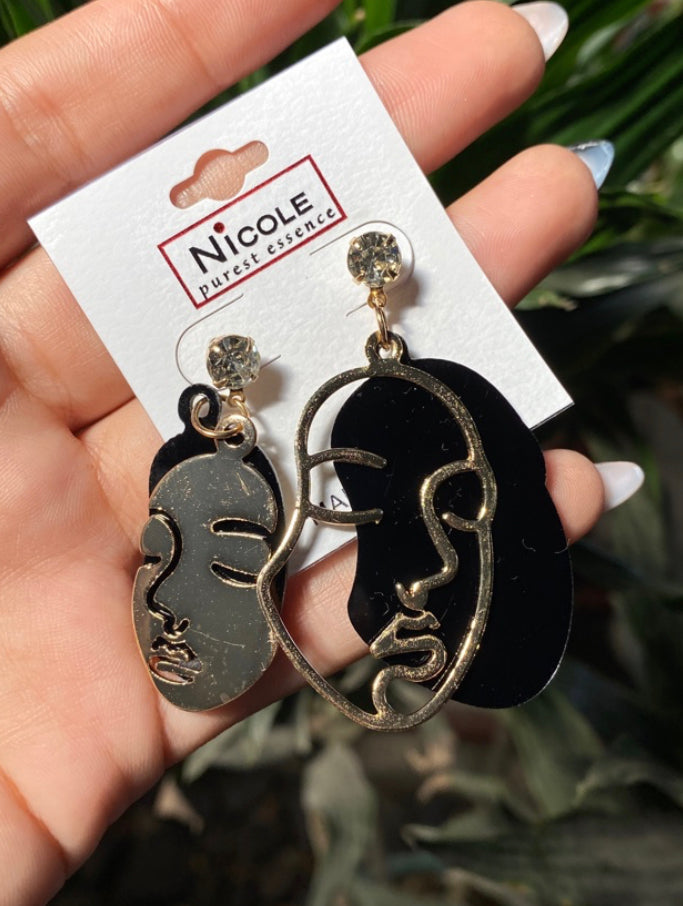 ✨Aretes 2 Caras Negras - Shein