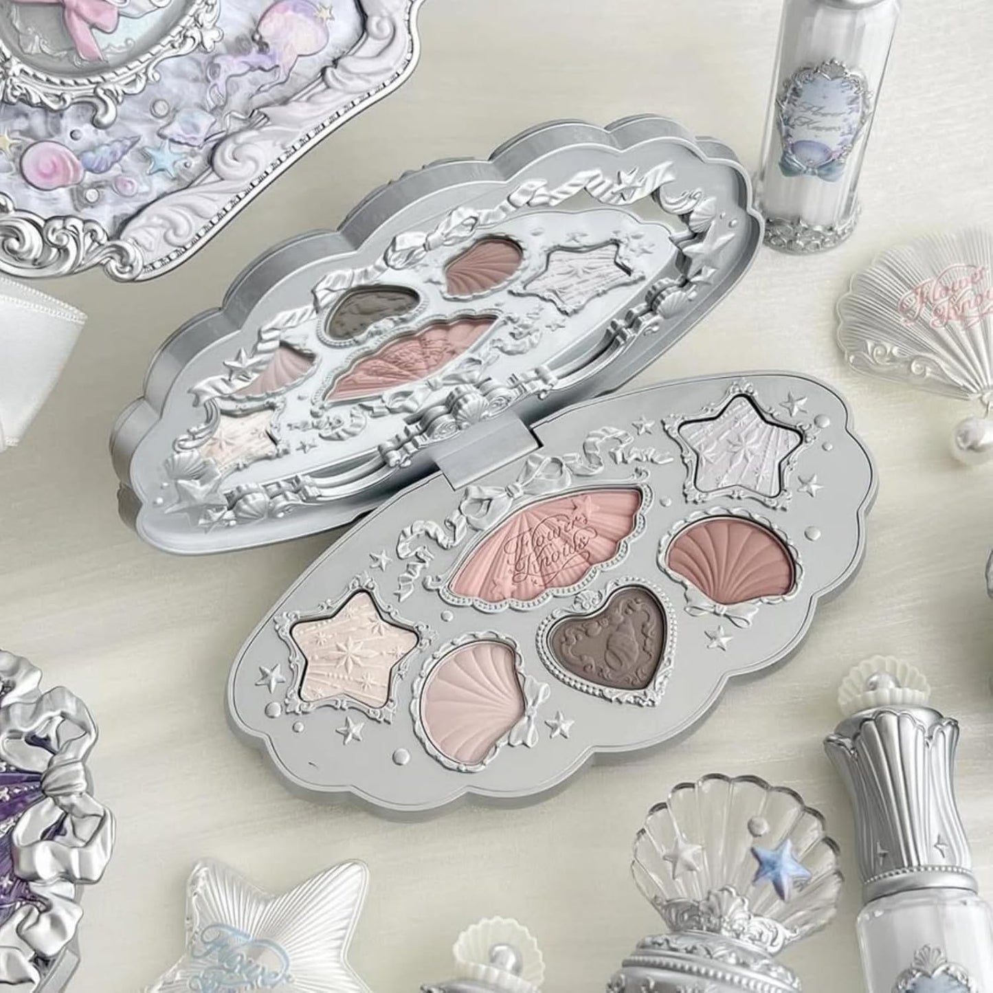 Flower Knows - Shells Jewel Makeup Palette