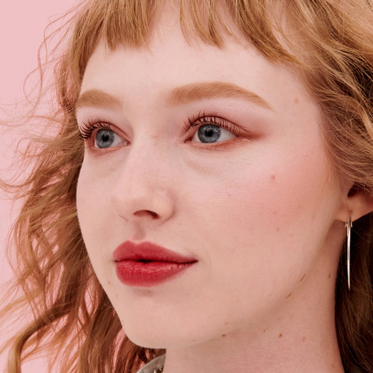 Benefit Cosmetics - Tinta de Labios y Mejillas Benetint Liquid Lip Blush & Cheek Tint **BAJO-PEDIDO**