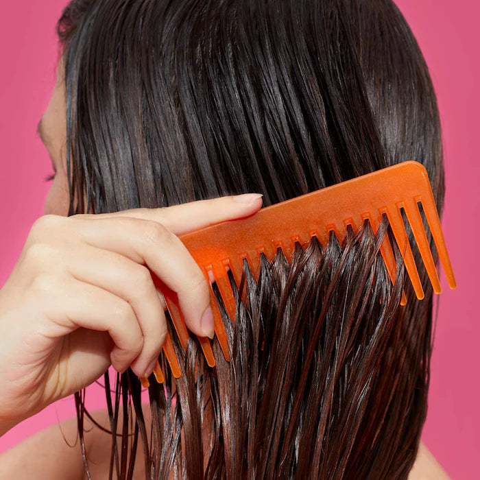 amika  The Wizard Detangling Hair Primer **BAJO-PEDIDO**