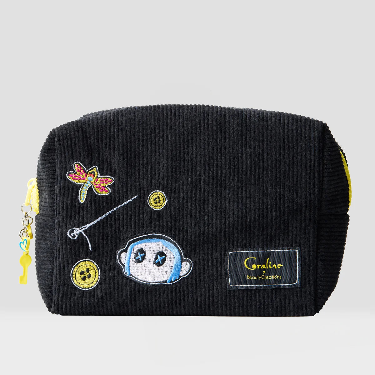 BEAUTY CREATIONS X CORALINE "THREADFUL" COSMETIC BAG **BAJO-PEDIDO**