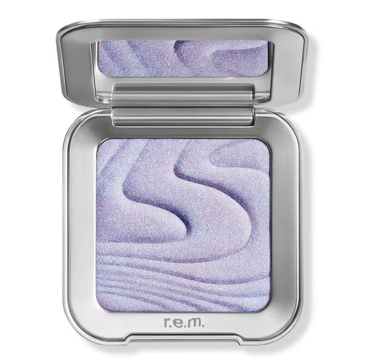 r.e.m. beauty -  Interstellar Highlighter Topper **BAJO-PEDIDO**