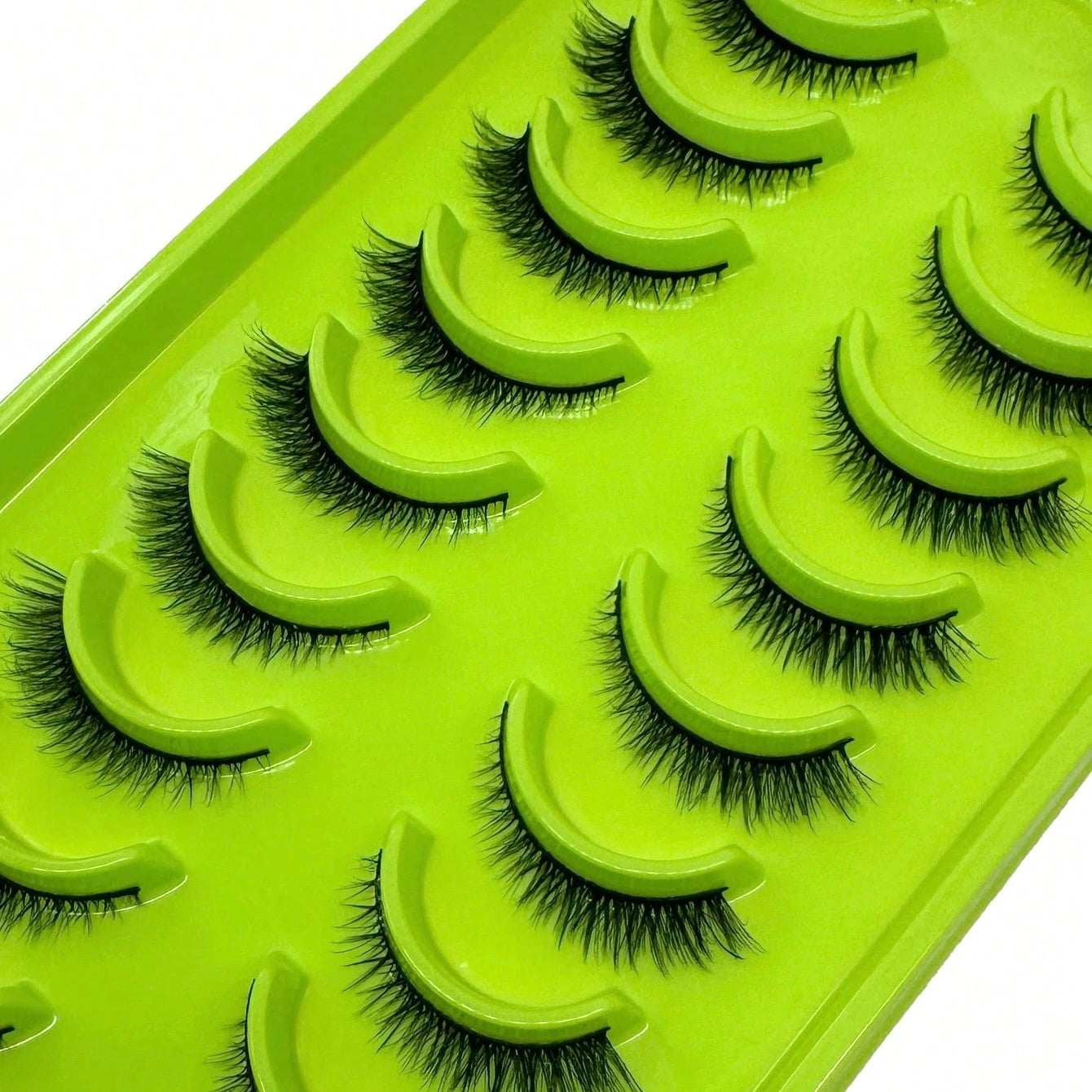 Shein - 10 Pares de Pestañas Postizas Naturales 3D Suaves y Esponjosas Con Efecto de Ojos de Gato