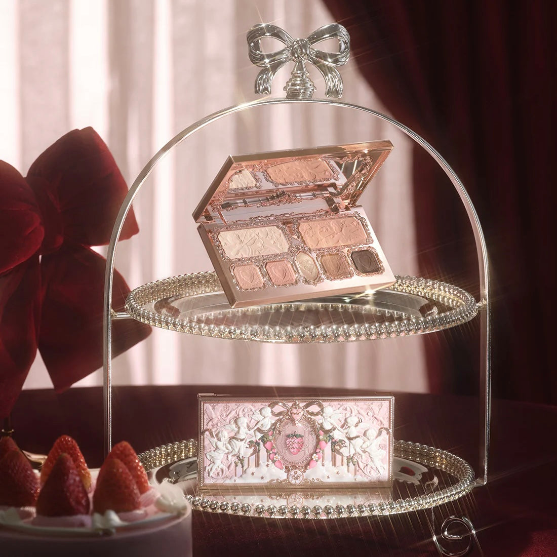 Flower Knows - Strawberry Cupid Collection Makeup Palette