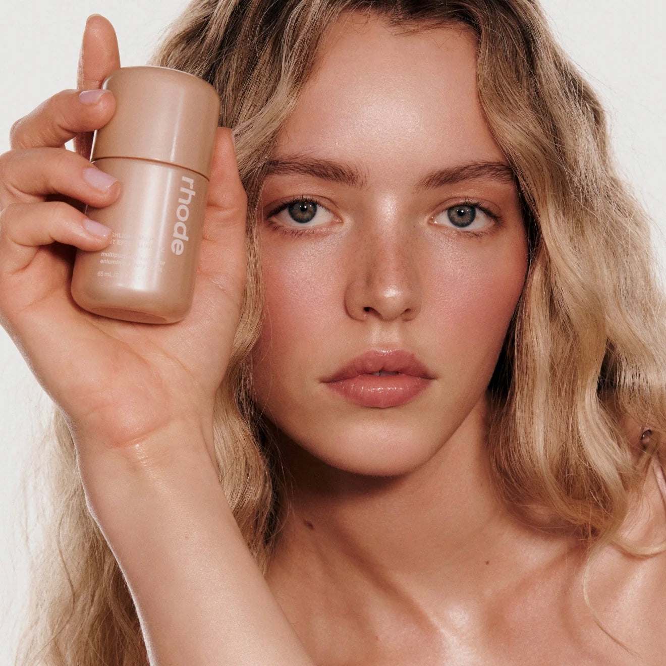 Rhde - Highlight Milk Multipurpose Luminizer **BAJO PEDIDO**