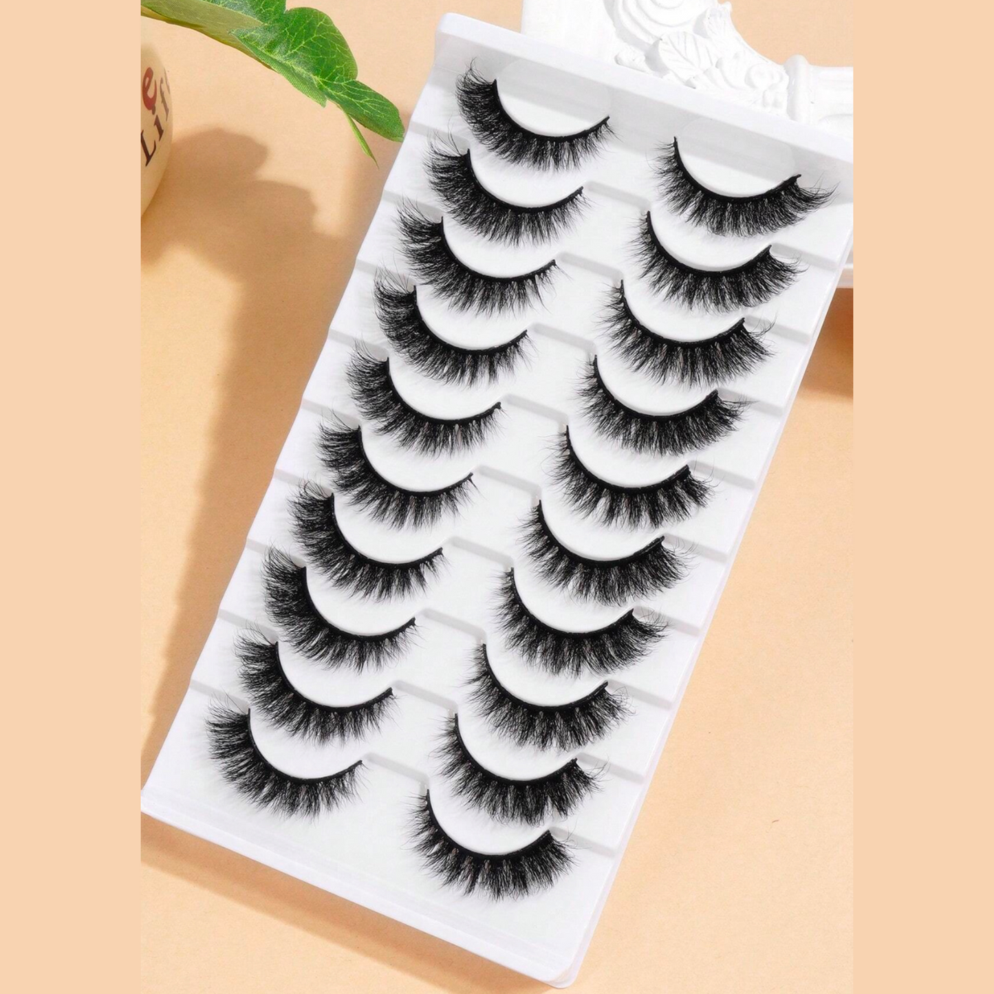 SHEIN - Set de Pestañas Postizas Volumizadas (10 Pares)