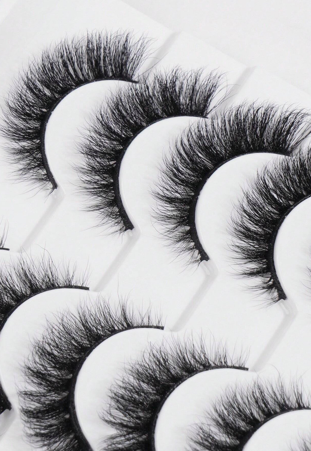 SHEIN - Set de Pestañas Postizas Volumizadas (10 Pares)