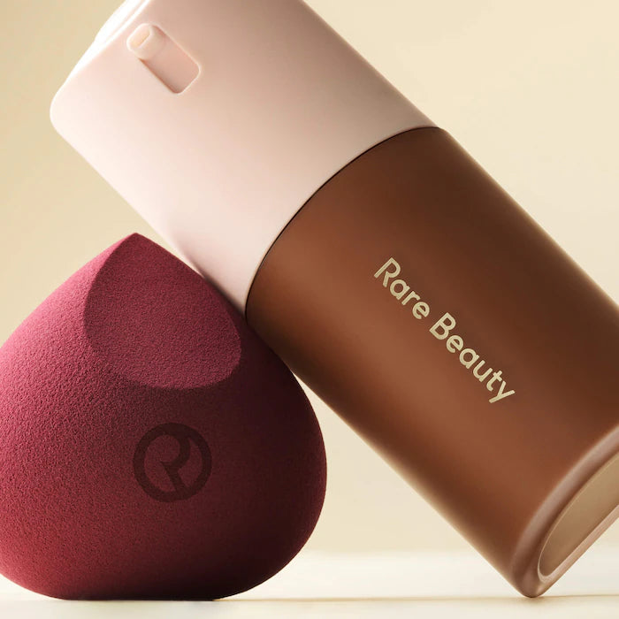Rare Beauty - by Selena Gomez  Soft Touch Makeup Blending Sponge **BAJO PEDIDO**