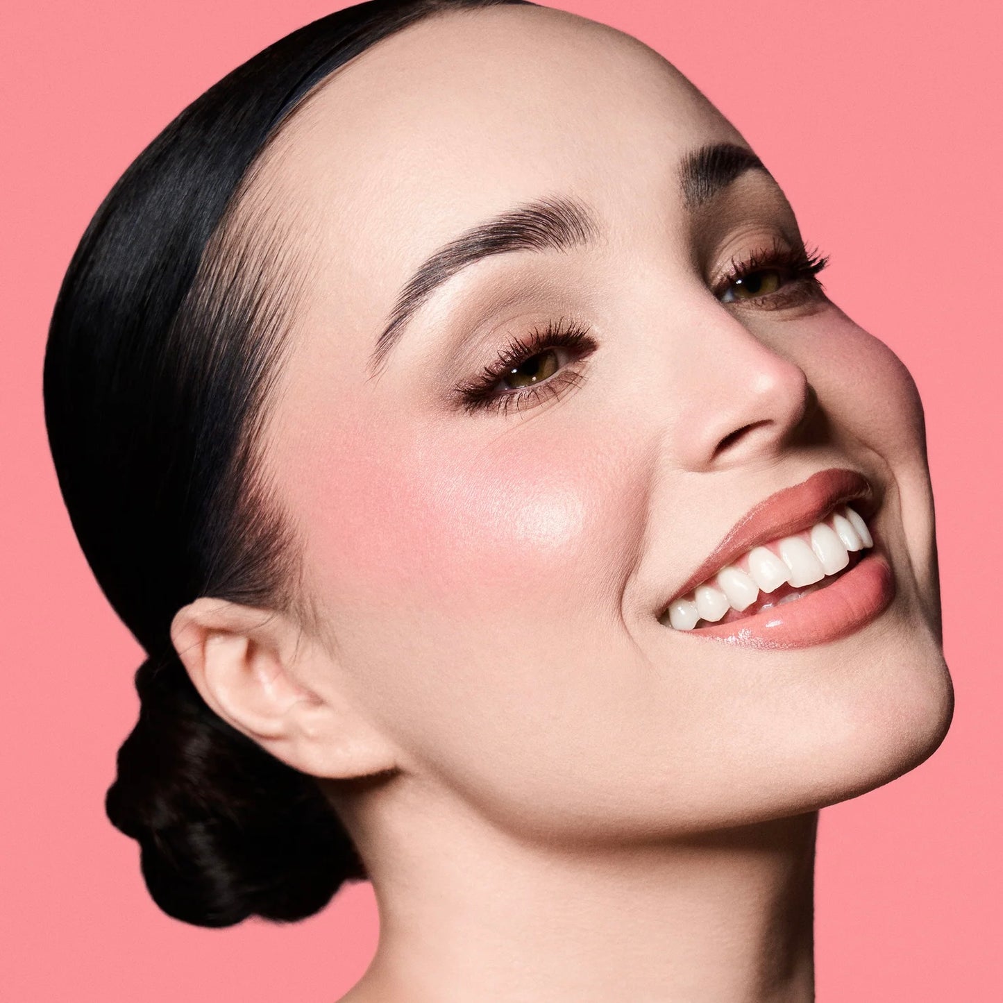 Moira - Love Spell Powder Blush