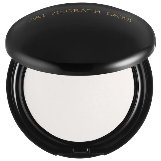 PAT McGRATH LABS
Skin Fetish: Sublime Perfection Blurring Under Eye Powder **BAJO-PEDIDO**