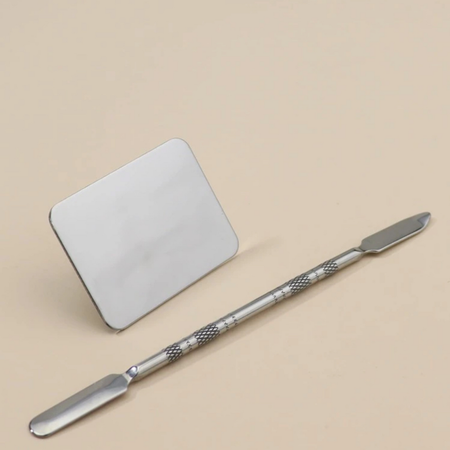 SHEIN - Mini Paleta Mezcladora + Espátula