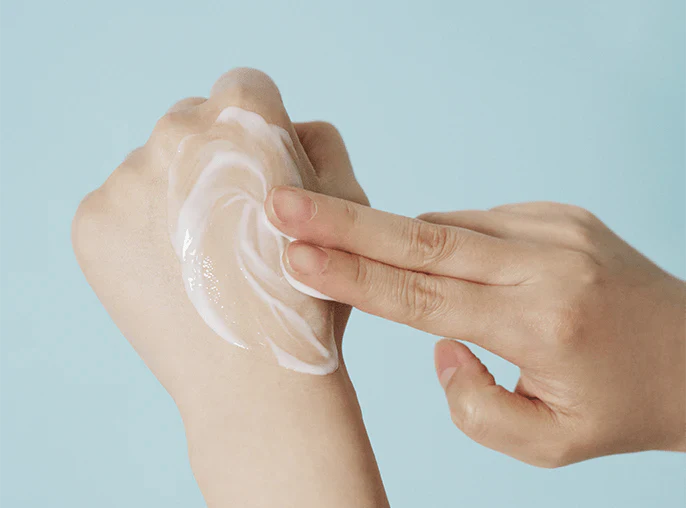 SKIN1004 - Madagascar Centella Hyalu-Cica Gentle Cleansing Milk