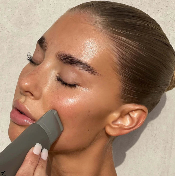 REFY - Glow and Sculpt Face Serum Primer with Niacinamide **BAJO-PEDIDO**