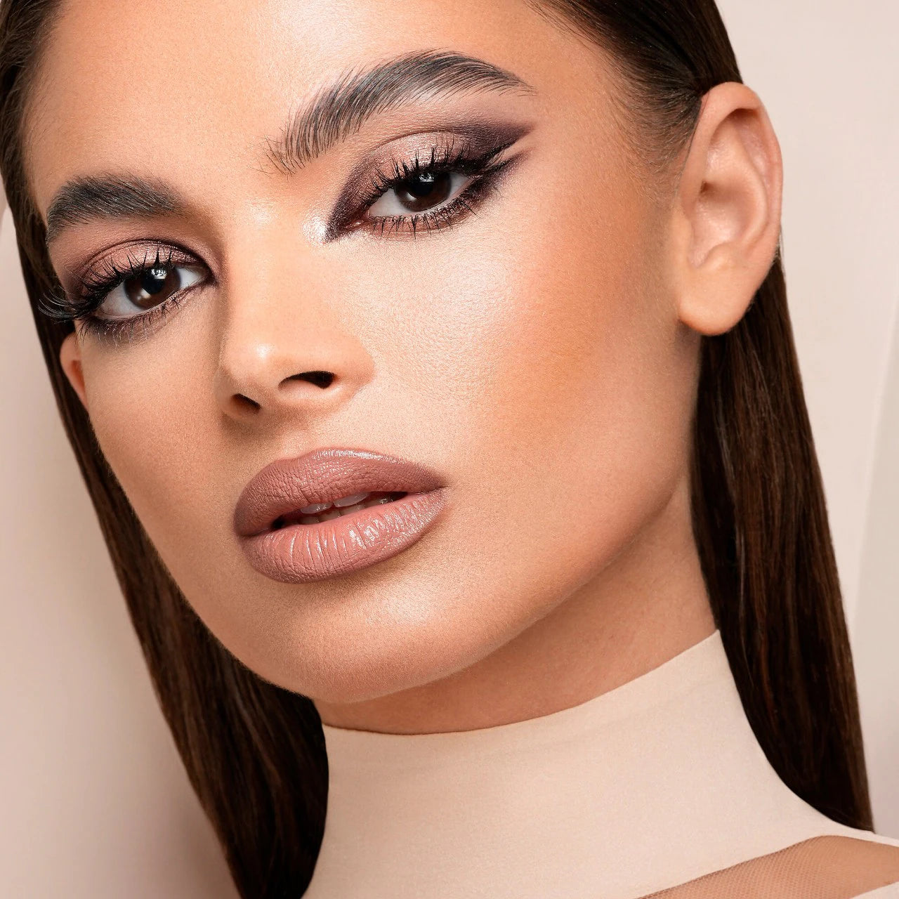 NATASHA DENONA 
I Need a Nude Eyeshadow Palette **BAJO-PEDIDO**