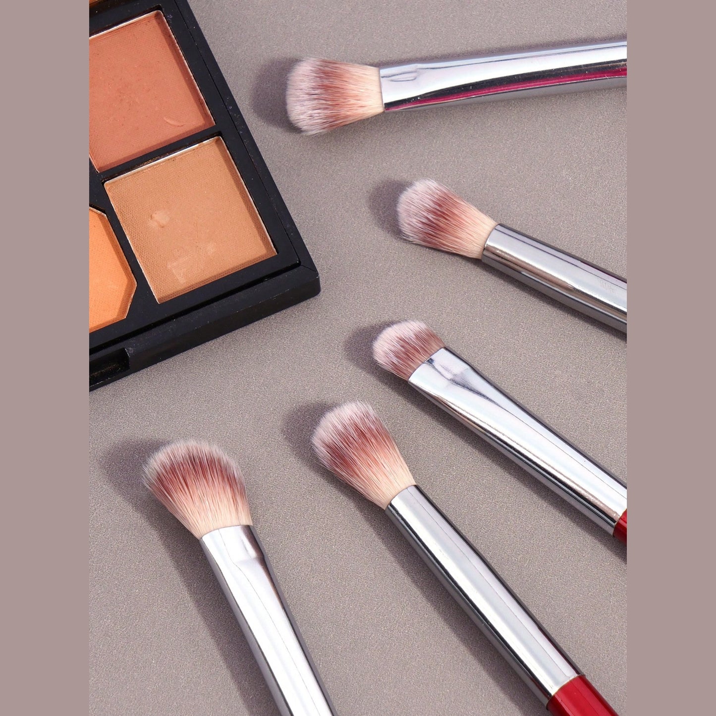 MAANGE - Set de 18 Brochas de Maquillaje Profesional