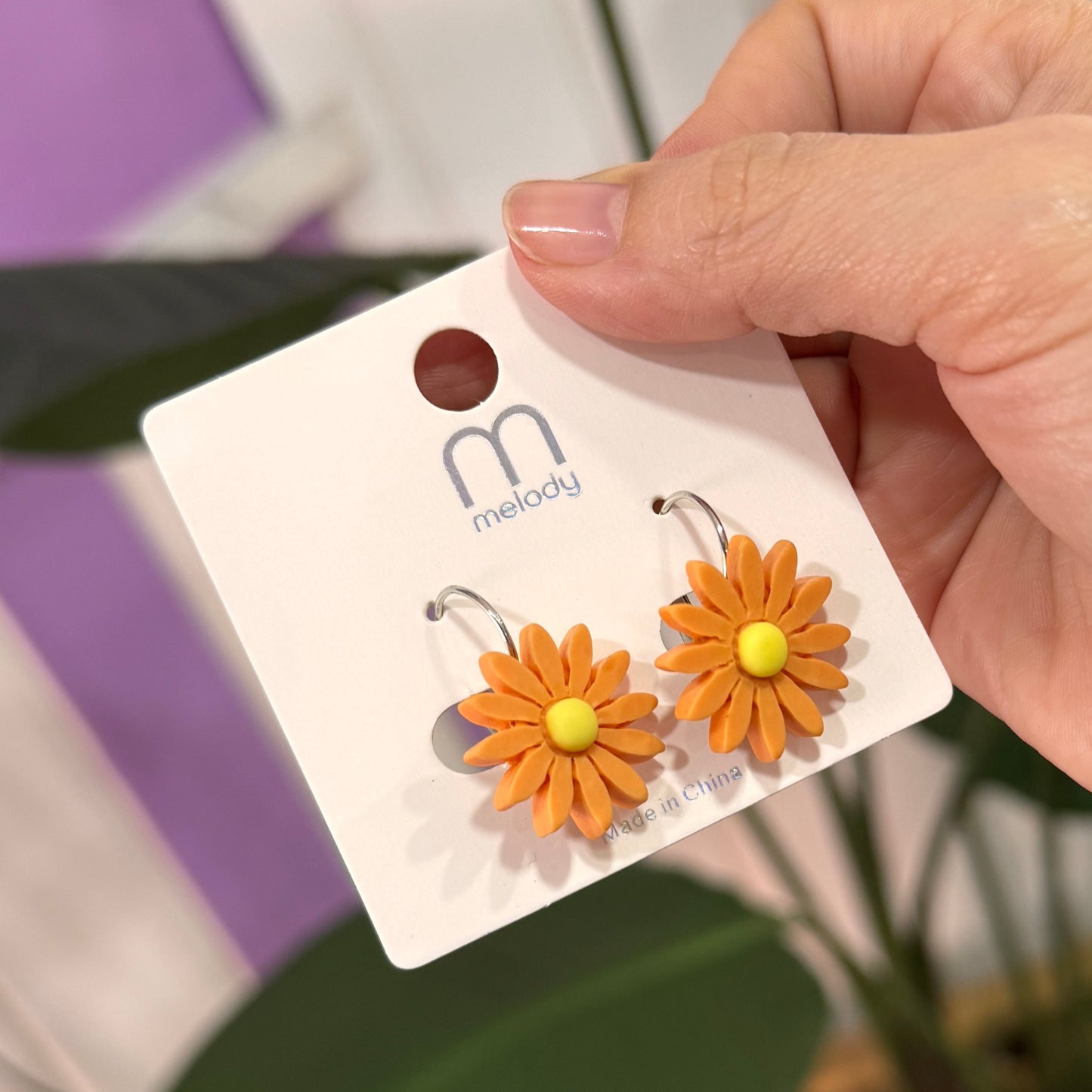 ✨Aretes de Margaritas Naranja - Melody