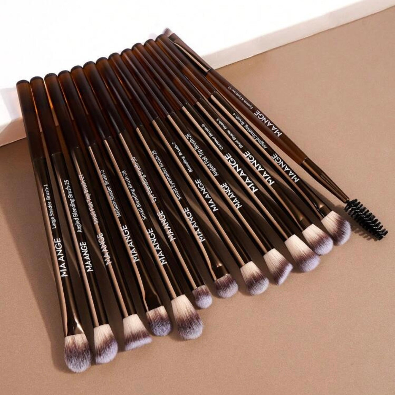 MAANGE - Set de 13 Brochas Profesionales