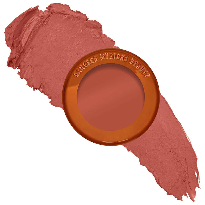 Danessa Myricks Beauty Yummy Skin Blurring Balm Powder Flushed - Matte Color for Cheek & Lip **BAJO-PEDIDO**