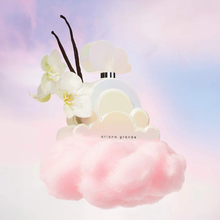 Ariana Grande - Cloud Aurora Eau de Parfum and Candle Gift Set **BAJO PEDIDO**