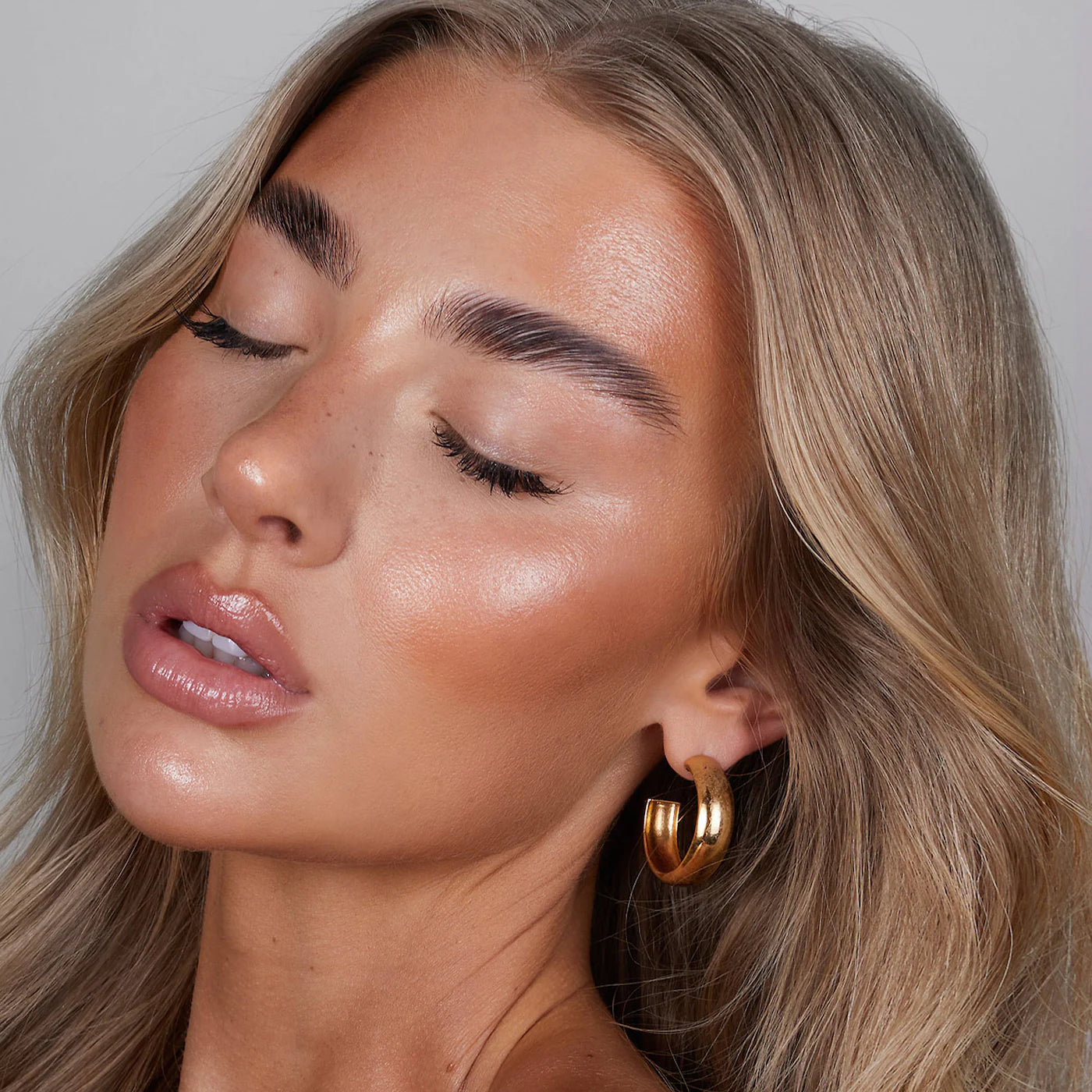 REFY- Gloss Highlighter **BAJO-PEDIDO**